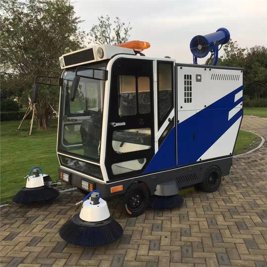 四輪多功能掃地車JC2300  吉林市機(jī)場(chǎng)跑道貨運(yùn)場(chǎng)掃地機(jī)