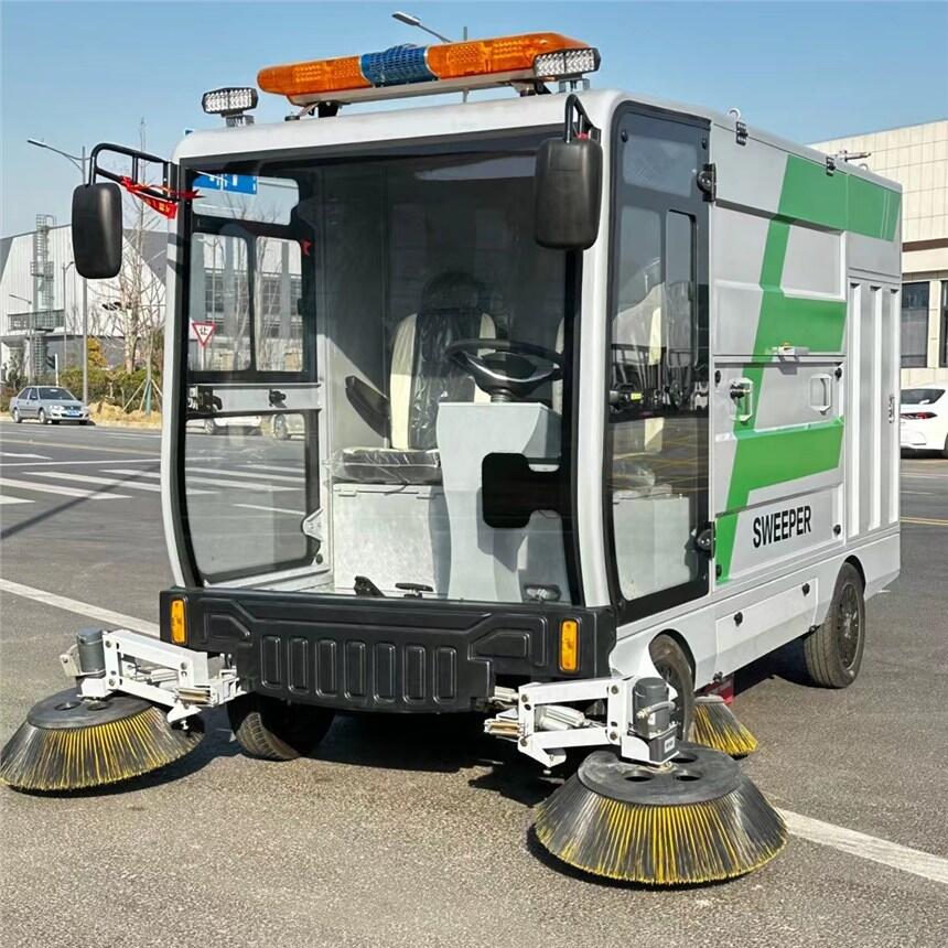 四輪吸塵灑水吸塵清洗掃地車YX240L 龍巖置換回收維保園林綠化市容掃地機